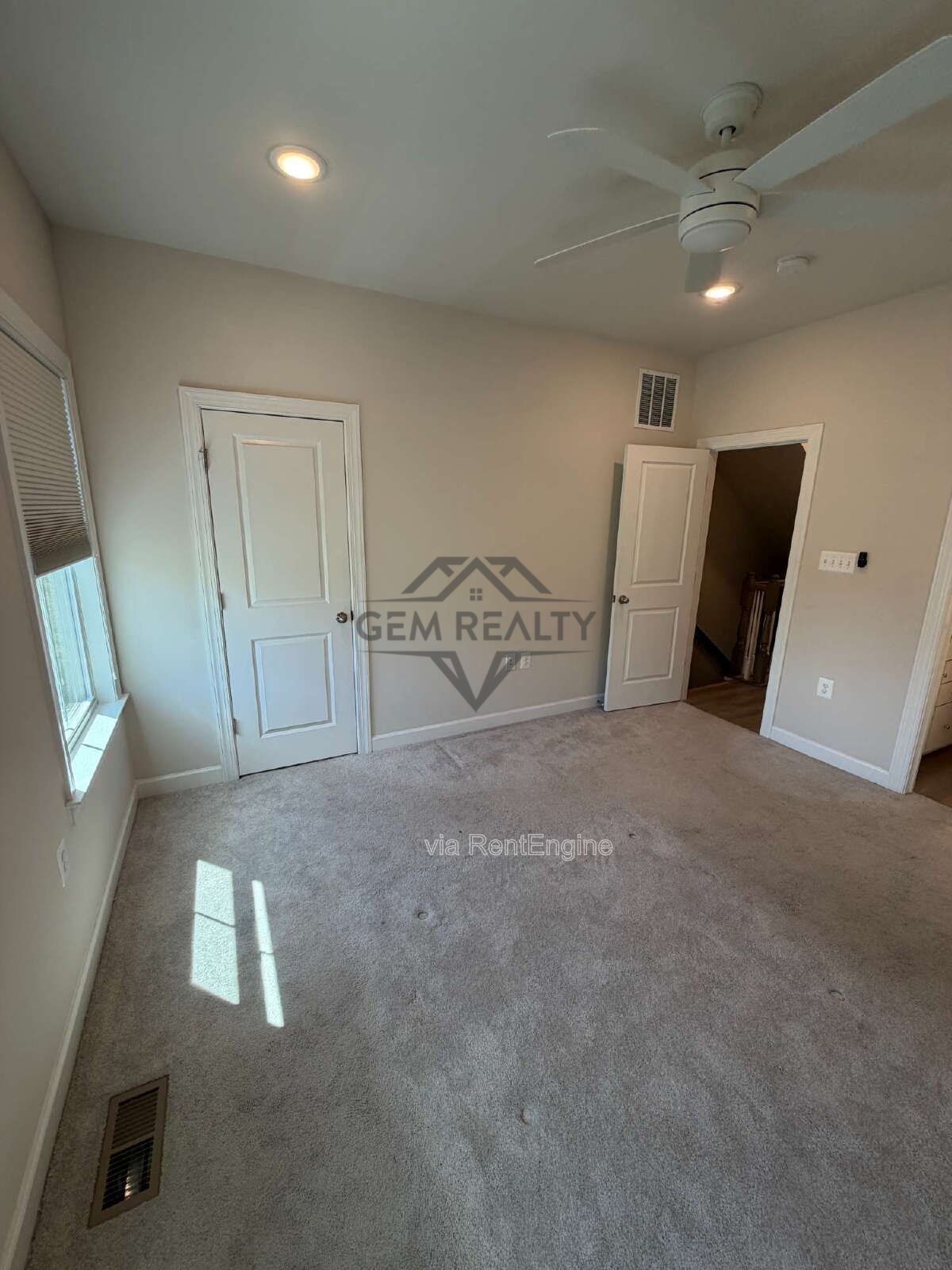 Luxury / High-End: 2 Bedroom, Bonus Room/3rd non-conforming bedroom with 4 total  Bathrooms property image