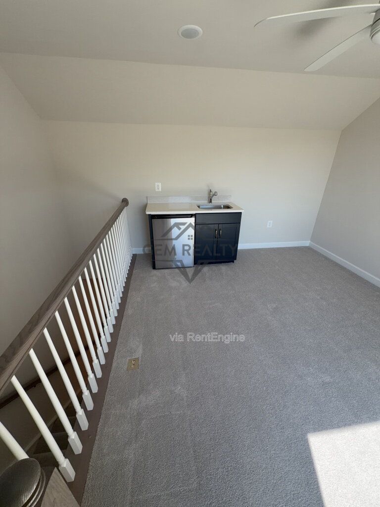 Luxury / High-End: 2 Bedroom, Bonus Room/3rd non-conforming bedroom with 4 total  Bathrooms property image