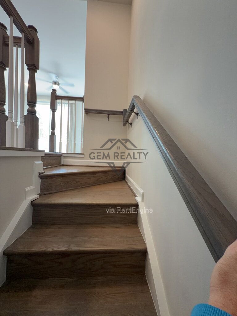 Luxury / High-End: 2 Bedroom, Bonus Room/3rd non-conforming bedroom with 4 total  Bathrooms property image