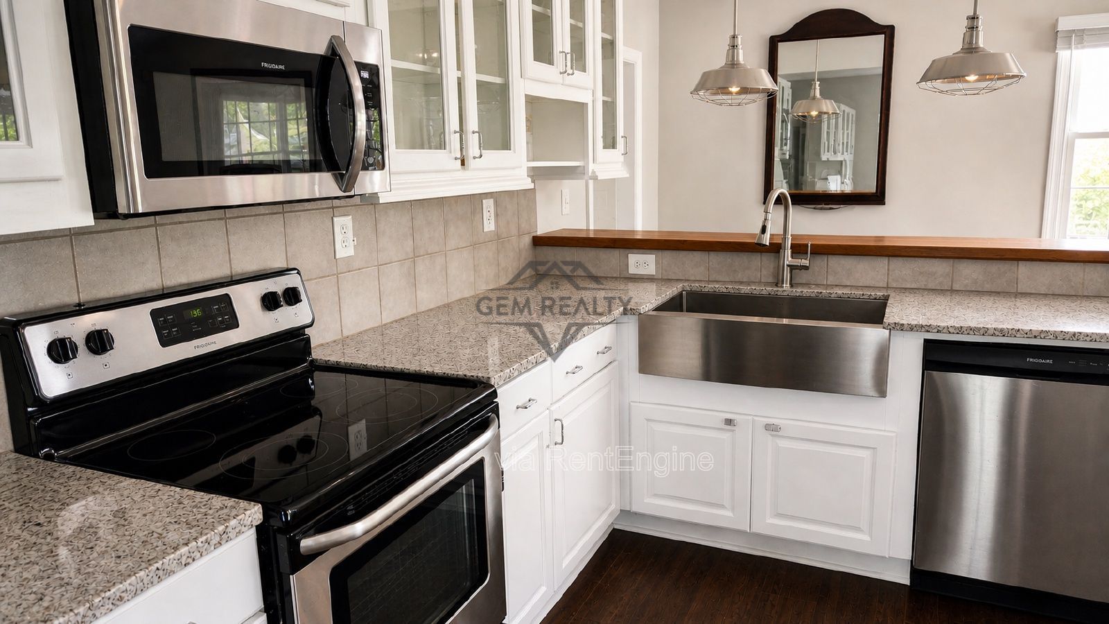 Charming Historic Colonial in Downtown Fredericksburg – Walk to VRE! property image