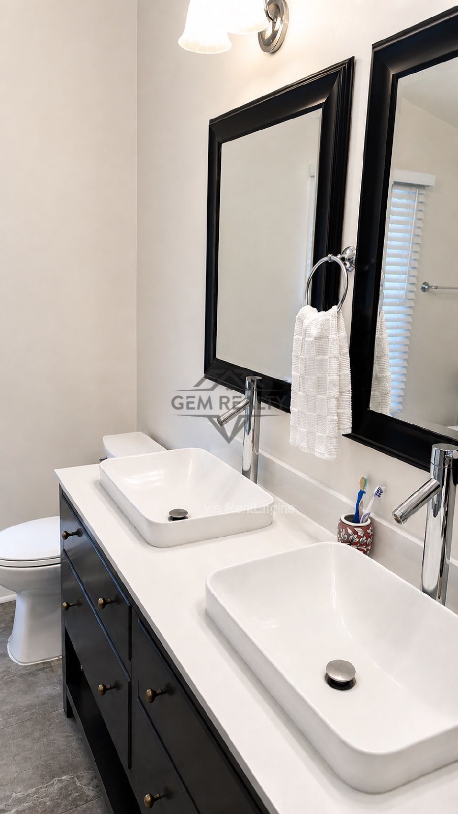 Charming Historic Colonial in Downtown Fredericksburg – Walk to VRE! property image