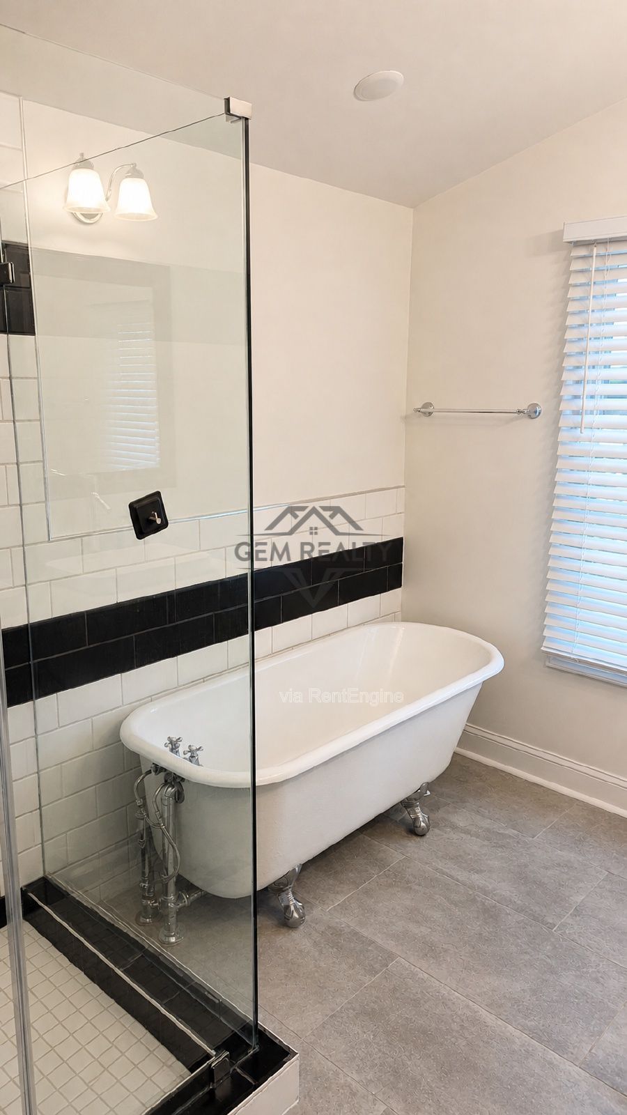 Charming Historic Colonial in Downtown Fredericksburg – Walk to VRE! property image