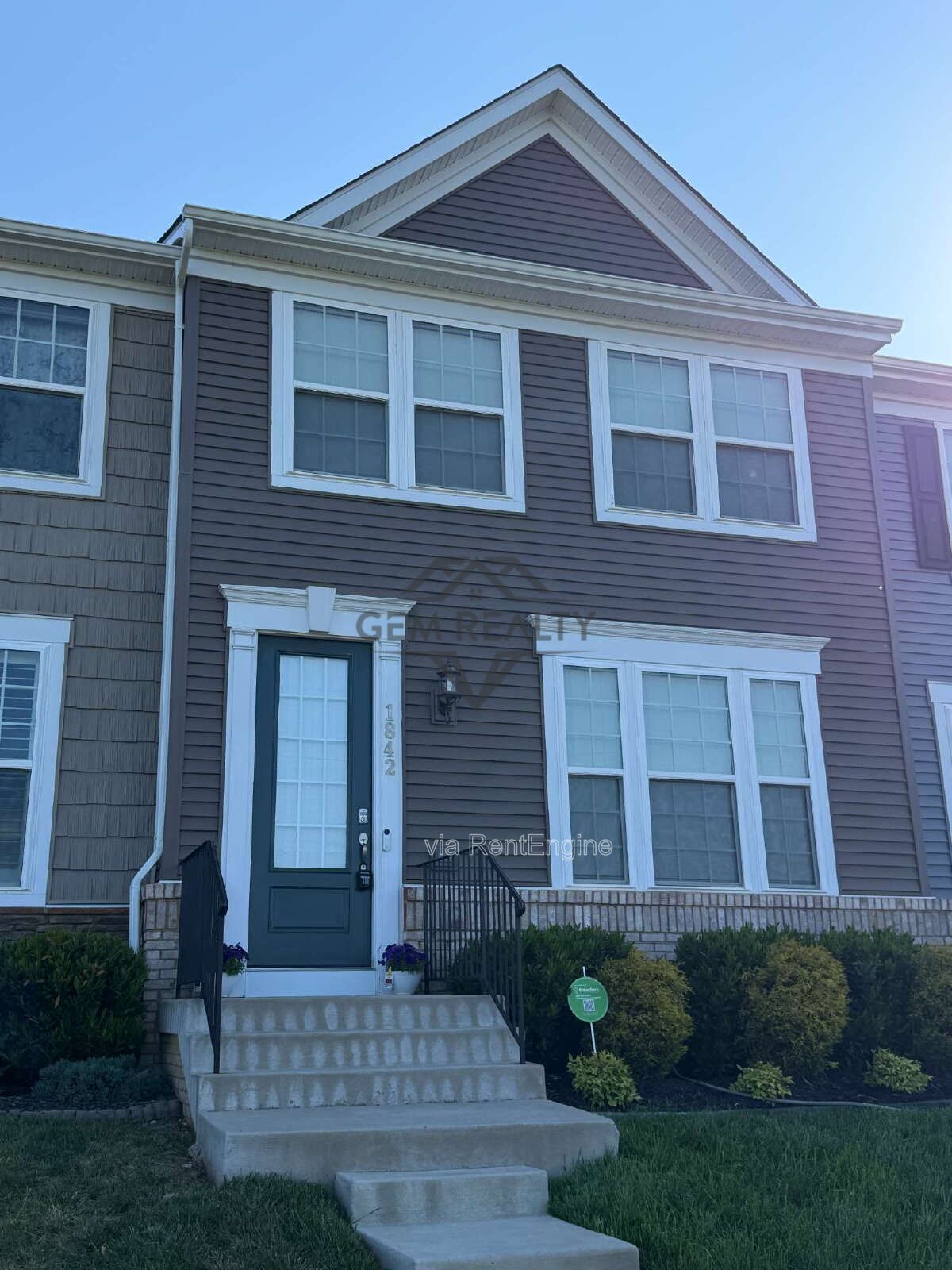 Modern Townhome in Prime Fredericksburg Location property image