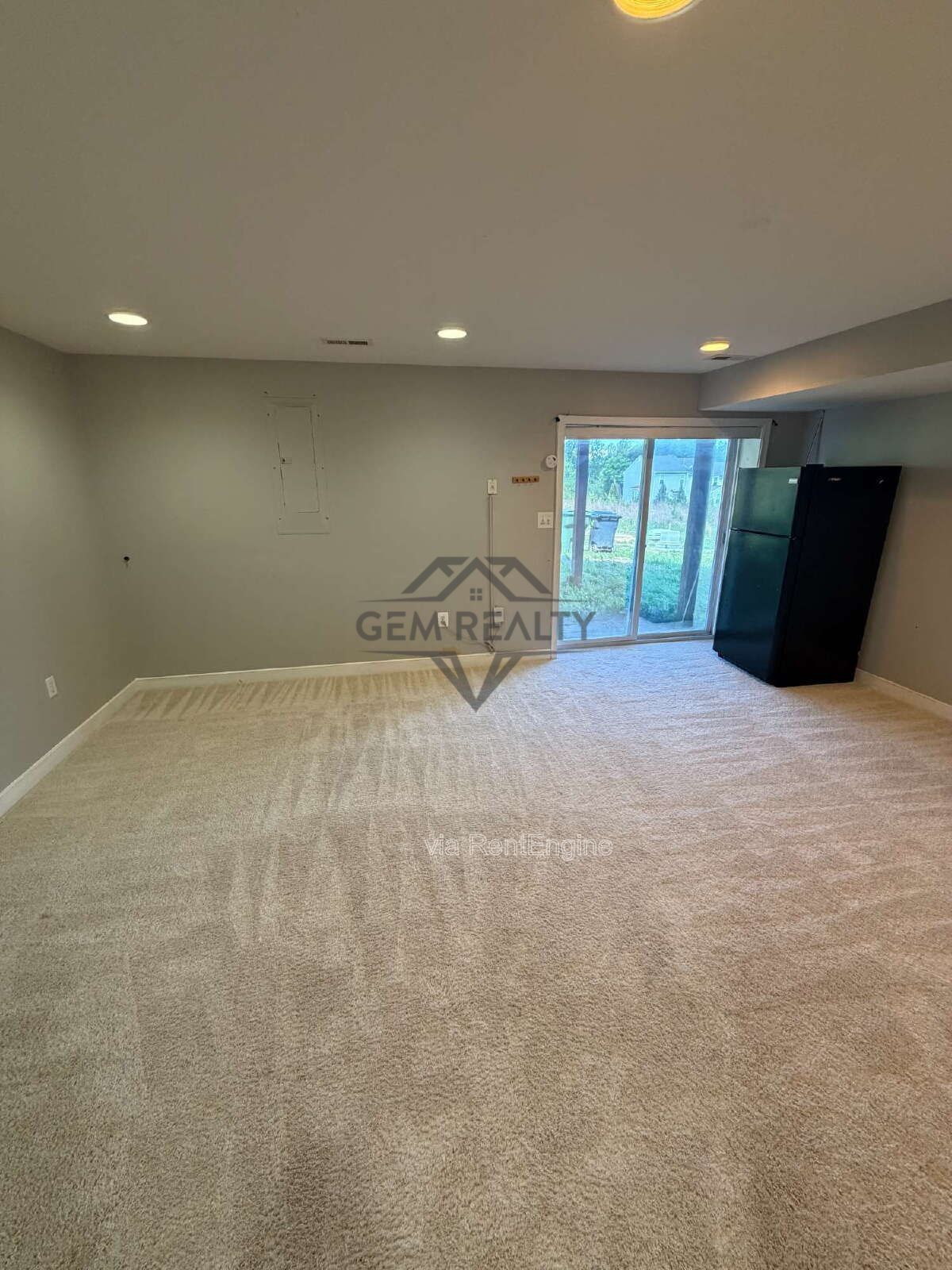 Spacious Townhome with Flexible Living Space in Prime Woodbridge Location property image