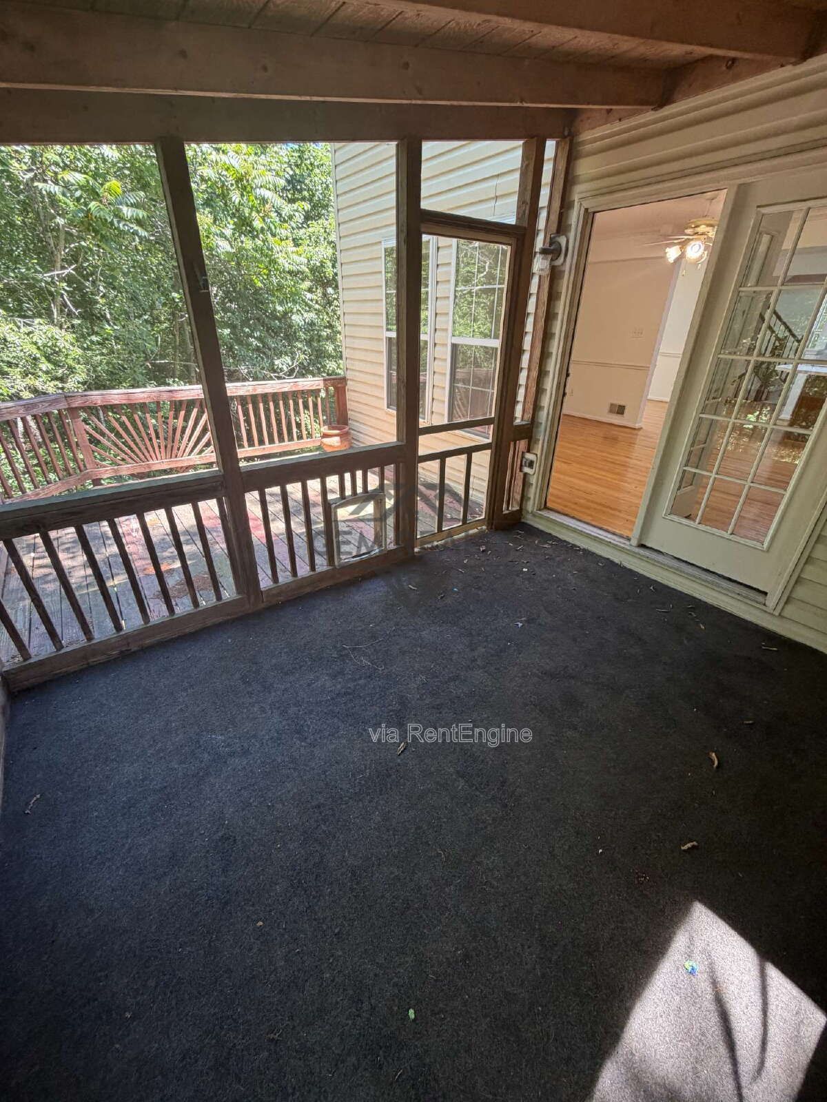 Spacious End-Unit Townhome with 3 Finished Levels & Screened Porch in Amenity-Filled Community property image