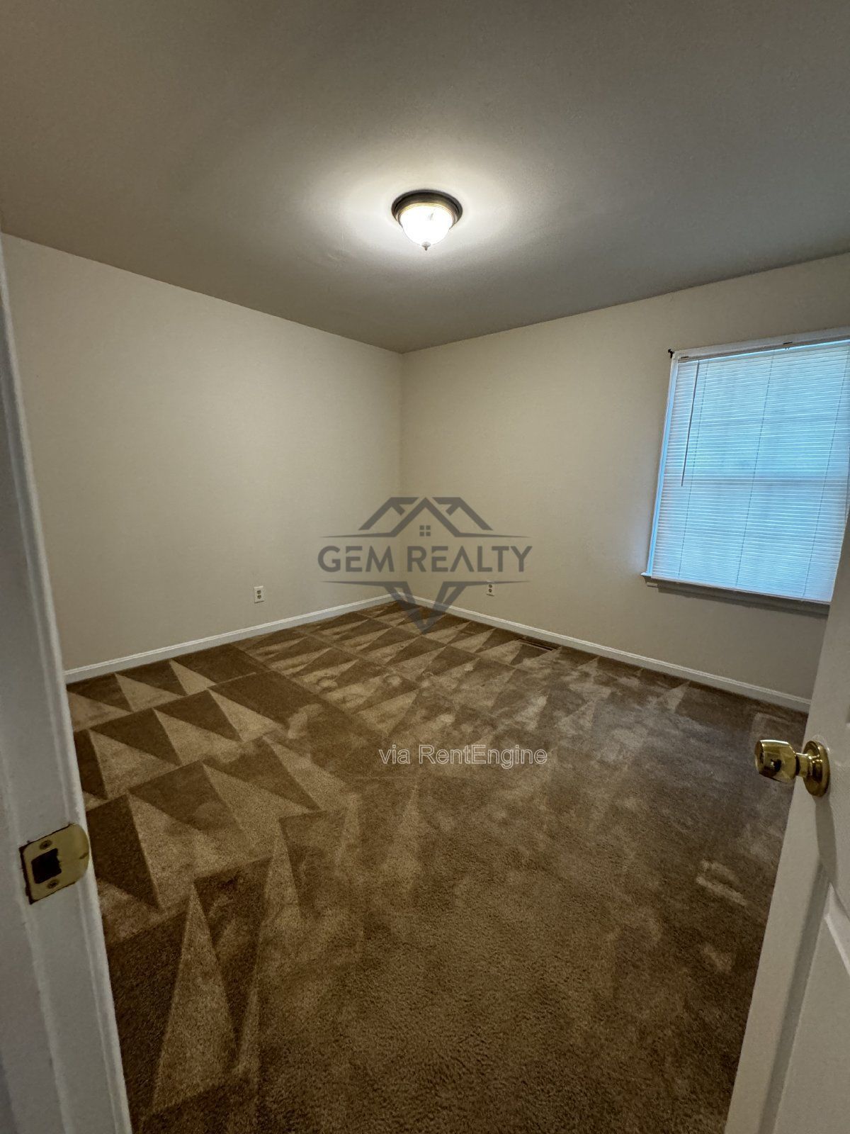 Charming 3-Bedroom Home with 2 Full Baths in Prime Fredericksburg Location – 5088 Blarney Street property image