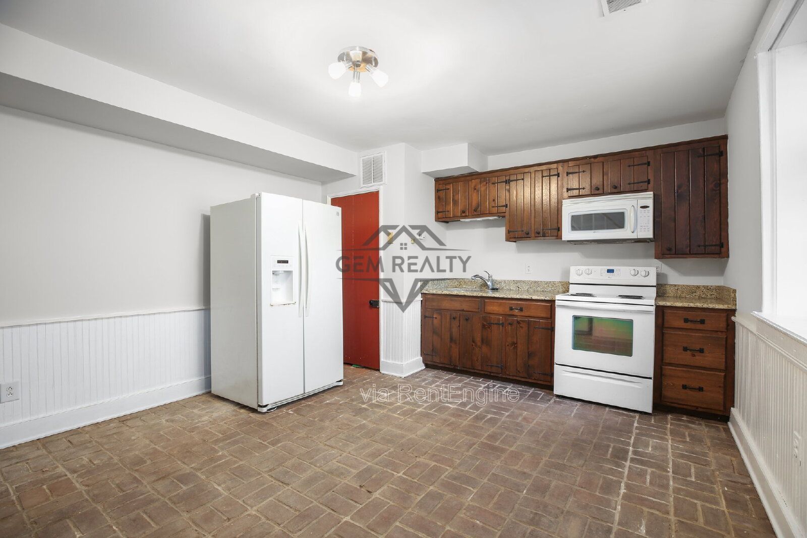 Charming Historic Cottage – 710 Caroline St Unit D, Fredericksburg, VA 22401 (
