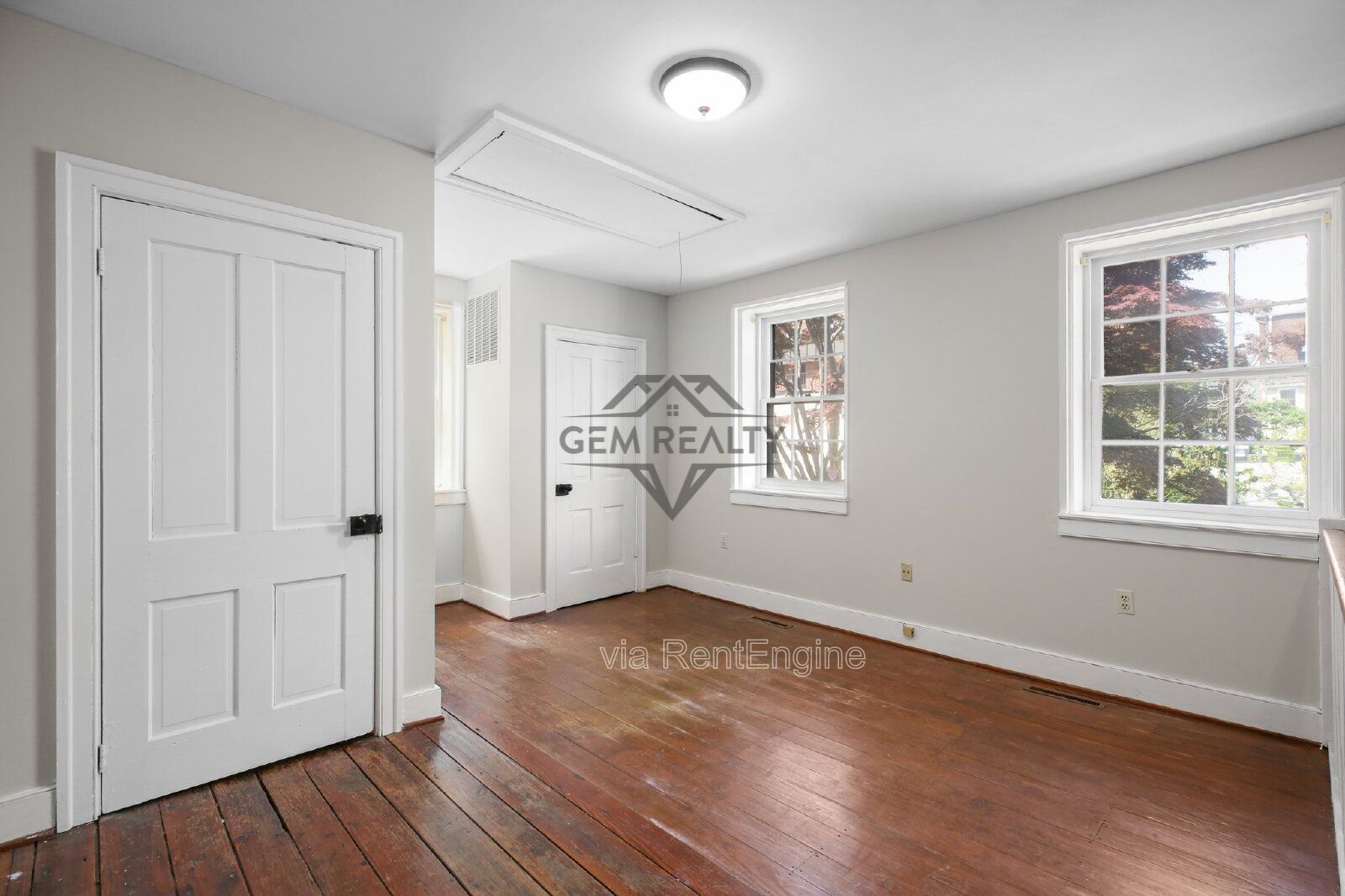 Charming Historic Cottage – 710 Caroline St Unit D, Fredericksburg, VA 22401 (