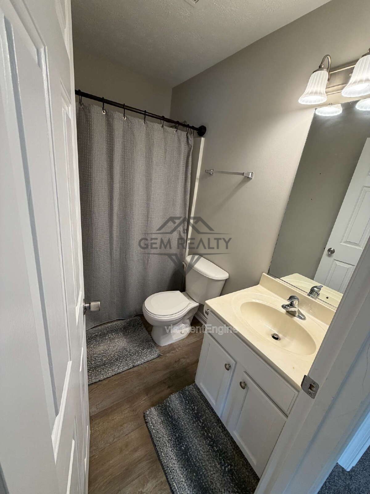 Located in the heart of Colonial Beach, 3BR and 2.5Ba Rental property image