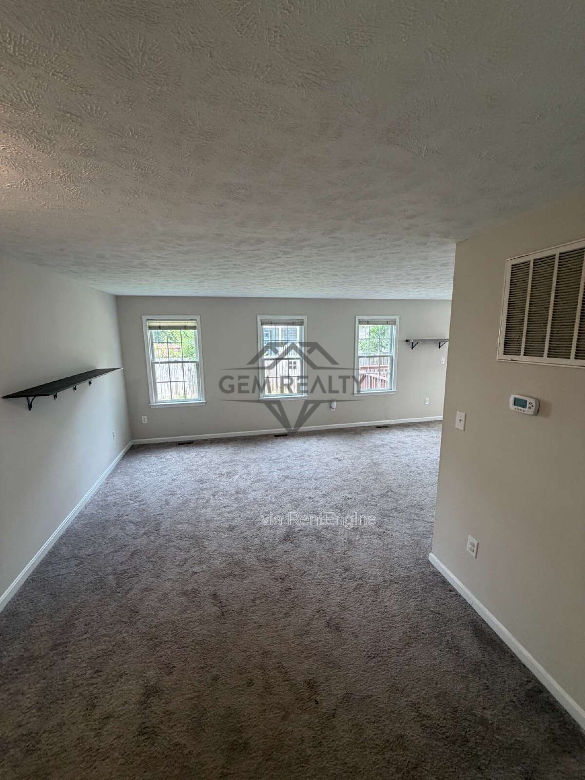 Located in the heart of Colonial Beach, 3BR and 2.5Ba Rental property image