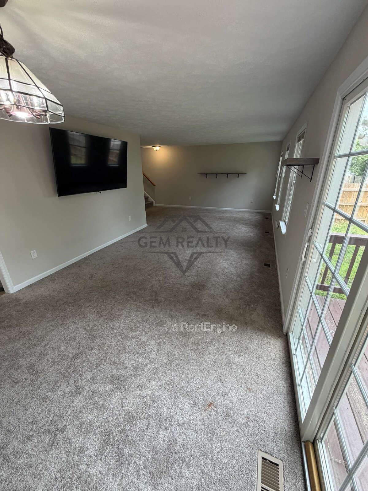 Located in the heart of Colonial Beach, 3BR and 2.5Ba Rental property image