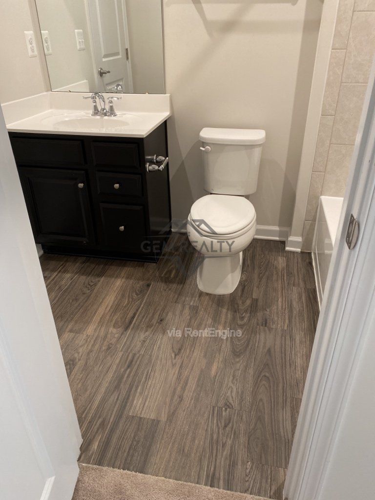 Experience Modern Comfort: Spacious 3-Bedroom Townhouse with 3.5 Baths in Fredericksburg! property image