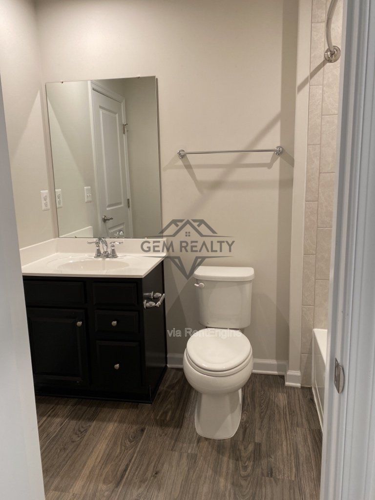 Experience Modern Comfort: Spacious 3-Bedroom Townhouse with 3.5 Baths in Fredericksburg! property image