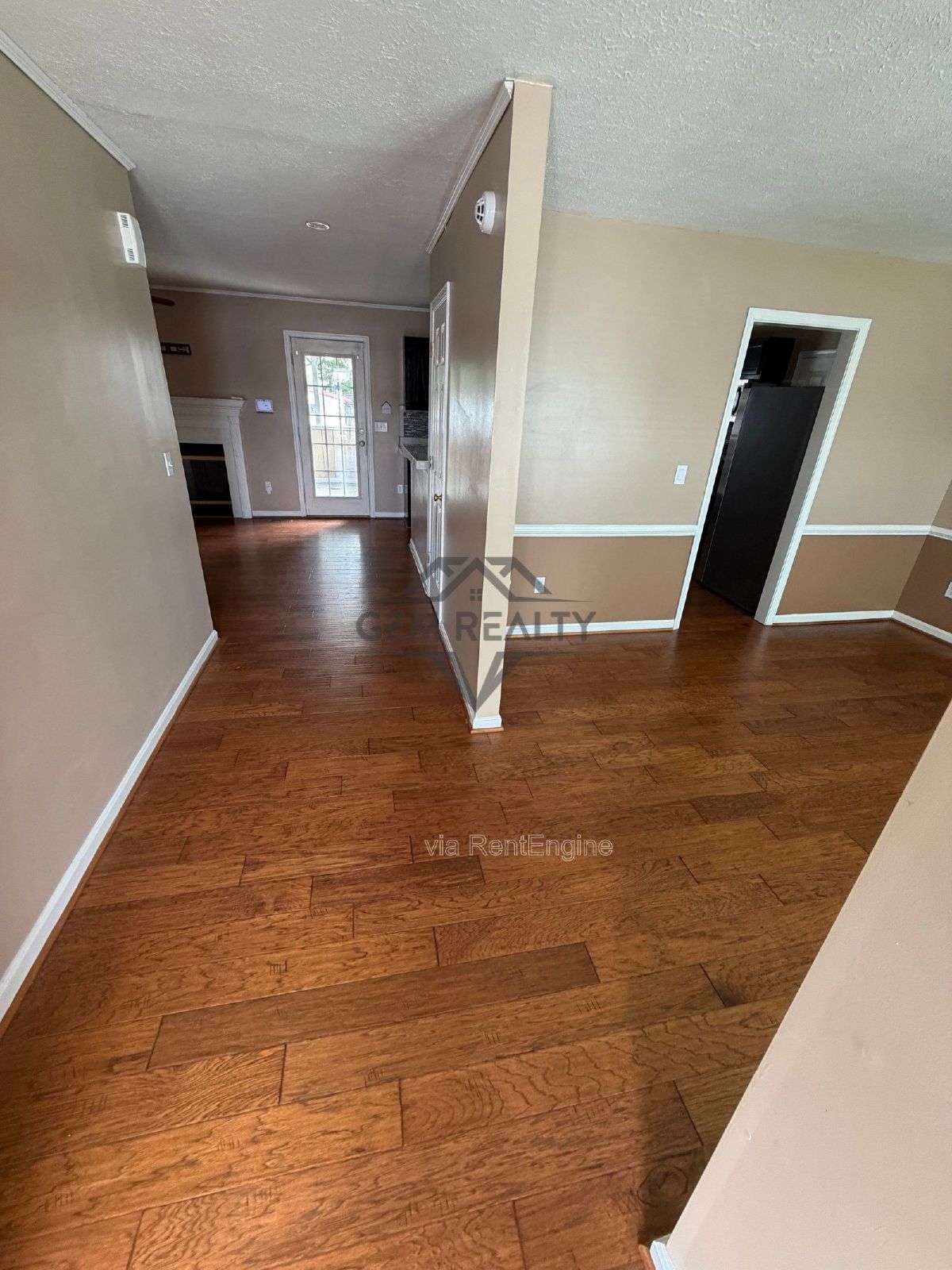 Charming 3-bedroom, 2-bath split-bedroom home property image