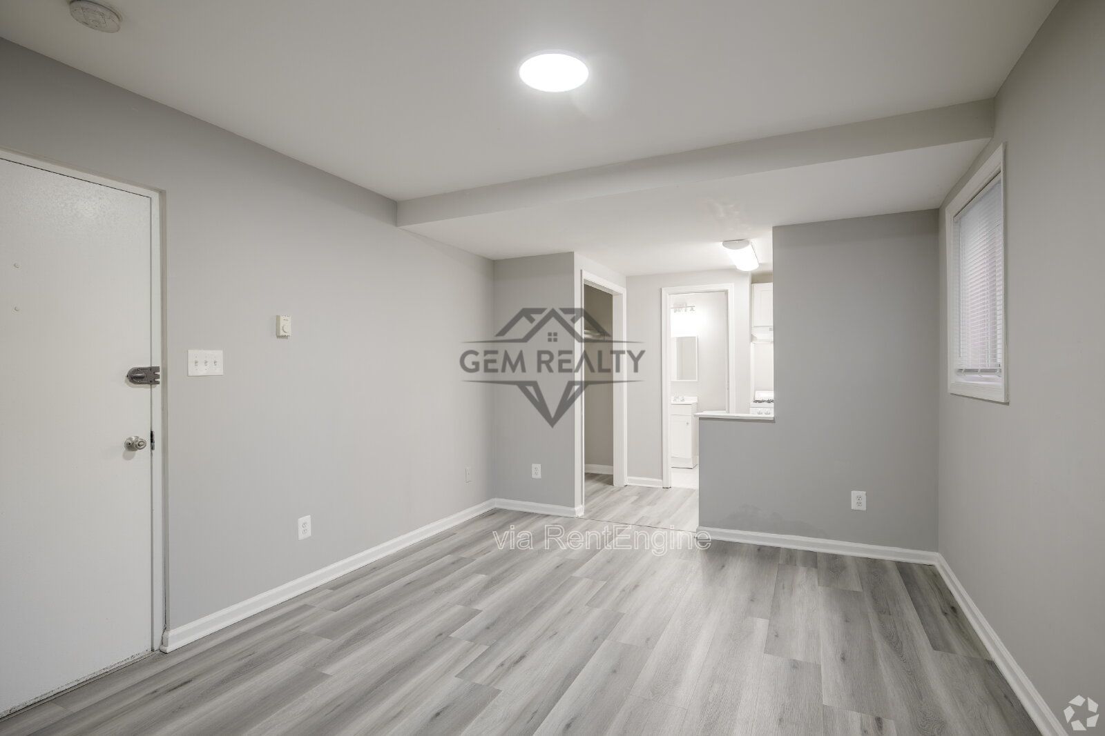 2 Bedroom Apartment in Convenient Woodbridge Location – Friendship Place Apartments property image