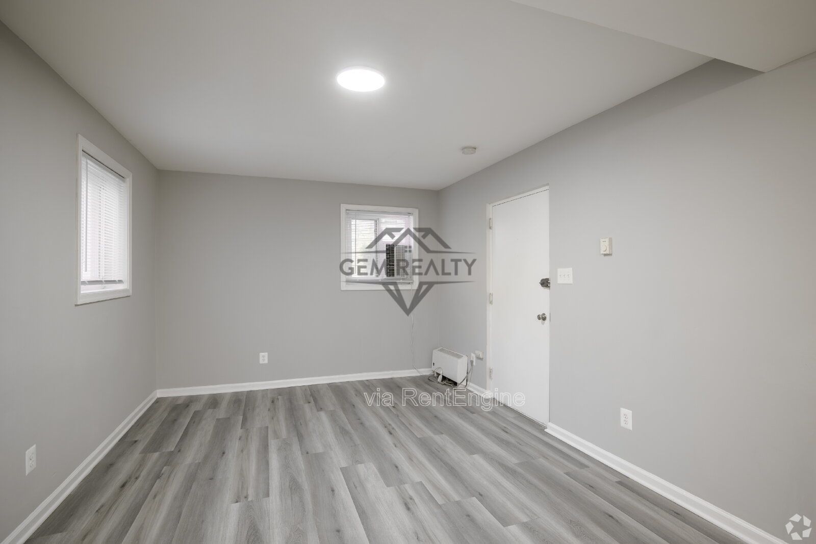 2 Bedroom Apartment in Convenient Woodbridge Location – Friendship Place Apartments property image