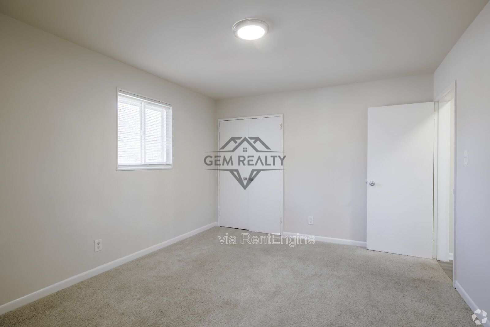 2 Bedroom Apartment in Convenient Woodbridge Location – Friendship Place Apartments property image