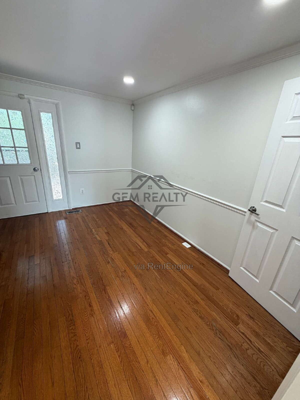 Move-In Ready 3BR Townhome in Rollingwood Village – Fenced Yard, Finished Basement! property image