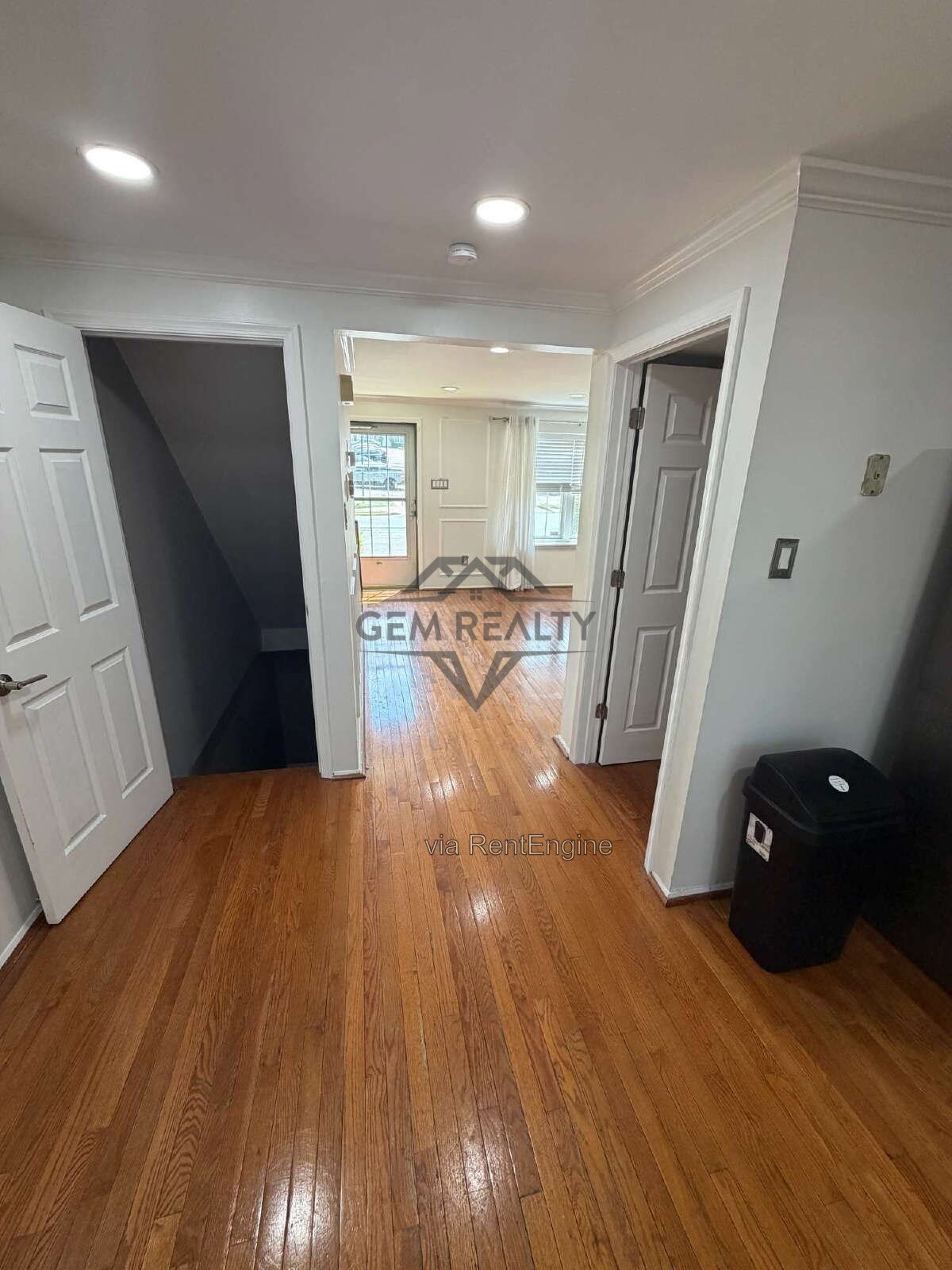 Move-In Ready 3BR Townhome in Rollingwood Village – Fenced Yard, Finished Basement! property image