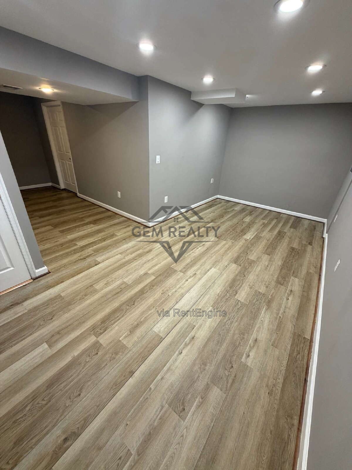 Move-In Ready 3BR Townhome in Rollingwood Village – Fenced Yard, Finished Basement! property image