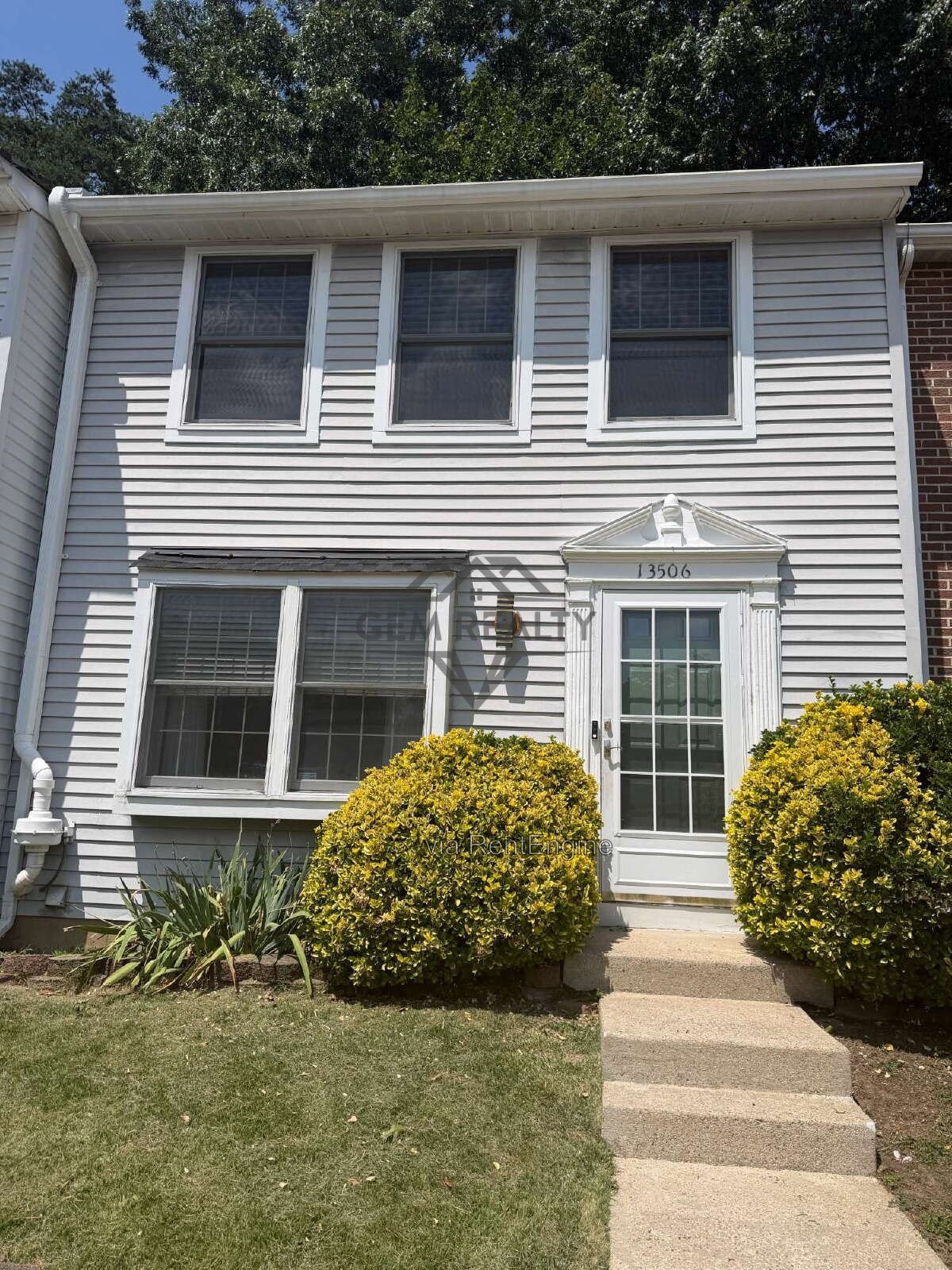 Move-In Ready 3BR Townhome in Rollingwood Village – Fenced Yard, Finished Basement! property image