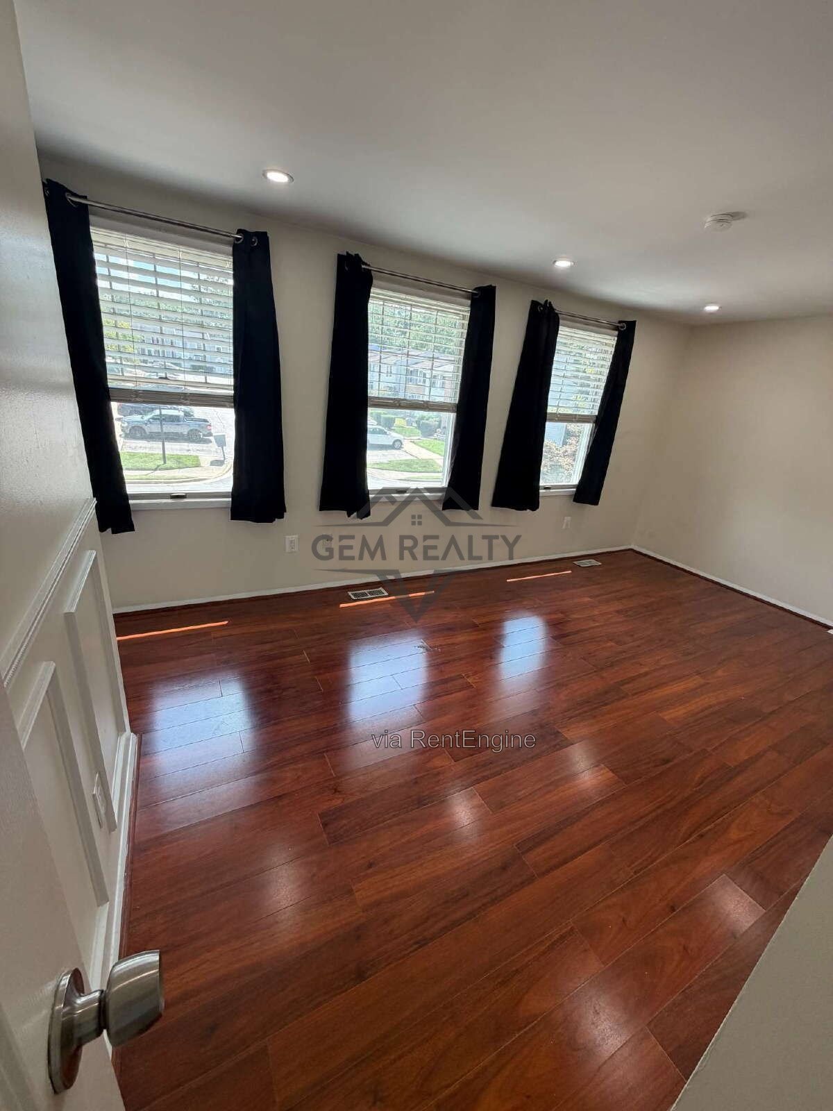 Move-In Ready 3BR Townhome in Rollingwood Village – Fenced Yard, Finished Basement! property image
