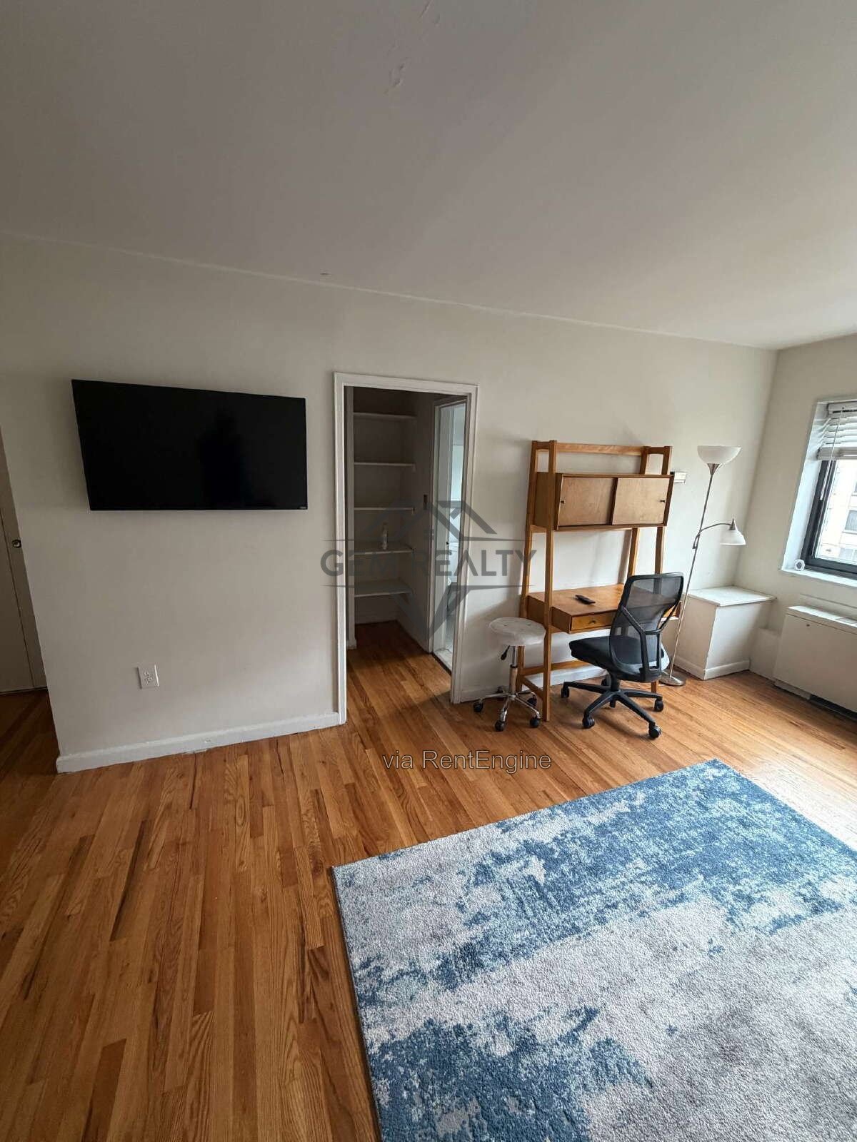 Commuter's Dream in Pentagon City – Available Now! property image