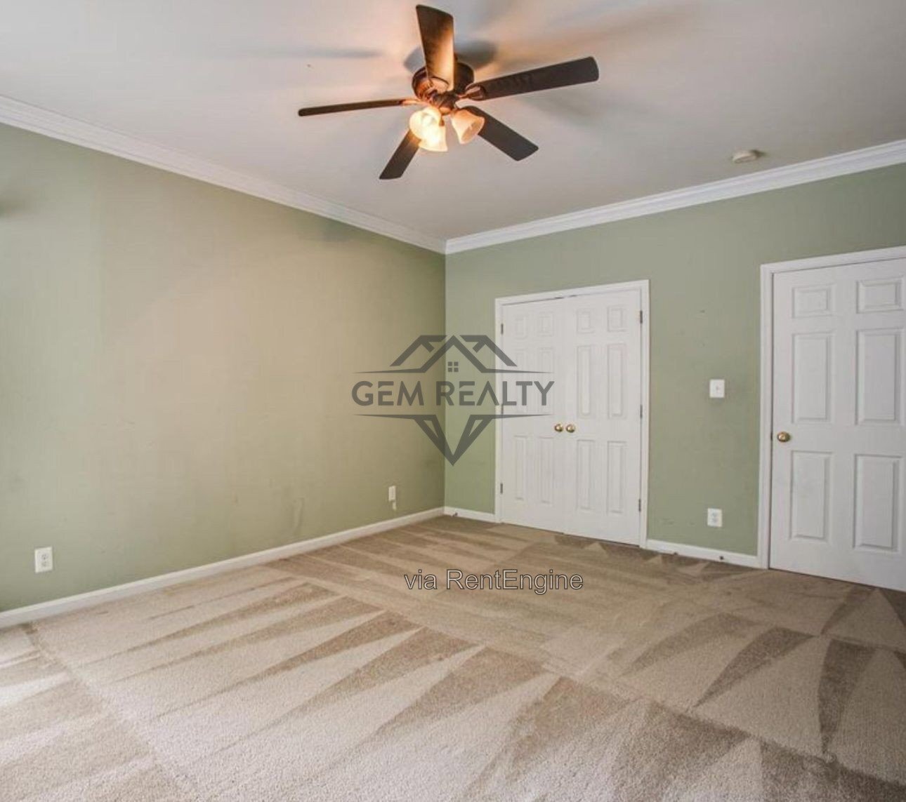 Luxurious, two level. 5-Bed Oasis with 4.5 Baths & Expansive 3,745 Sq Ft at 10410 Silver Creek Court! property image