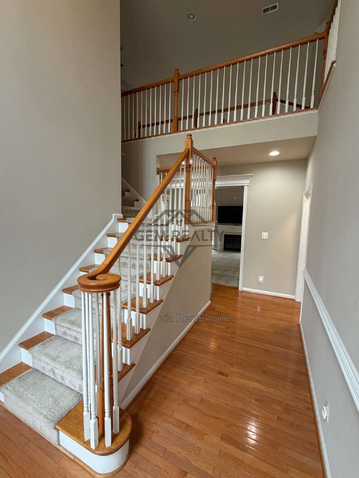 Luxurious, two level. 5-Bed Oasis with 4.5 Baths & Expansive 3,745 Sq Ft at 10410 Silver Creek Court! property image