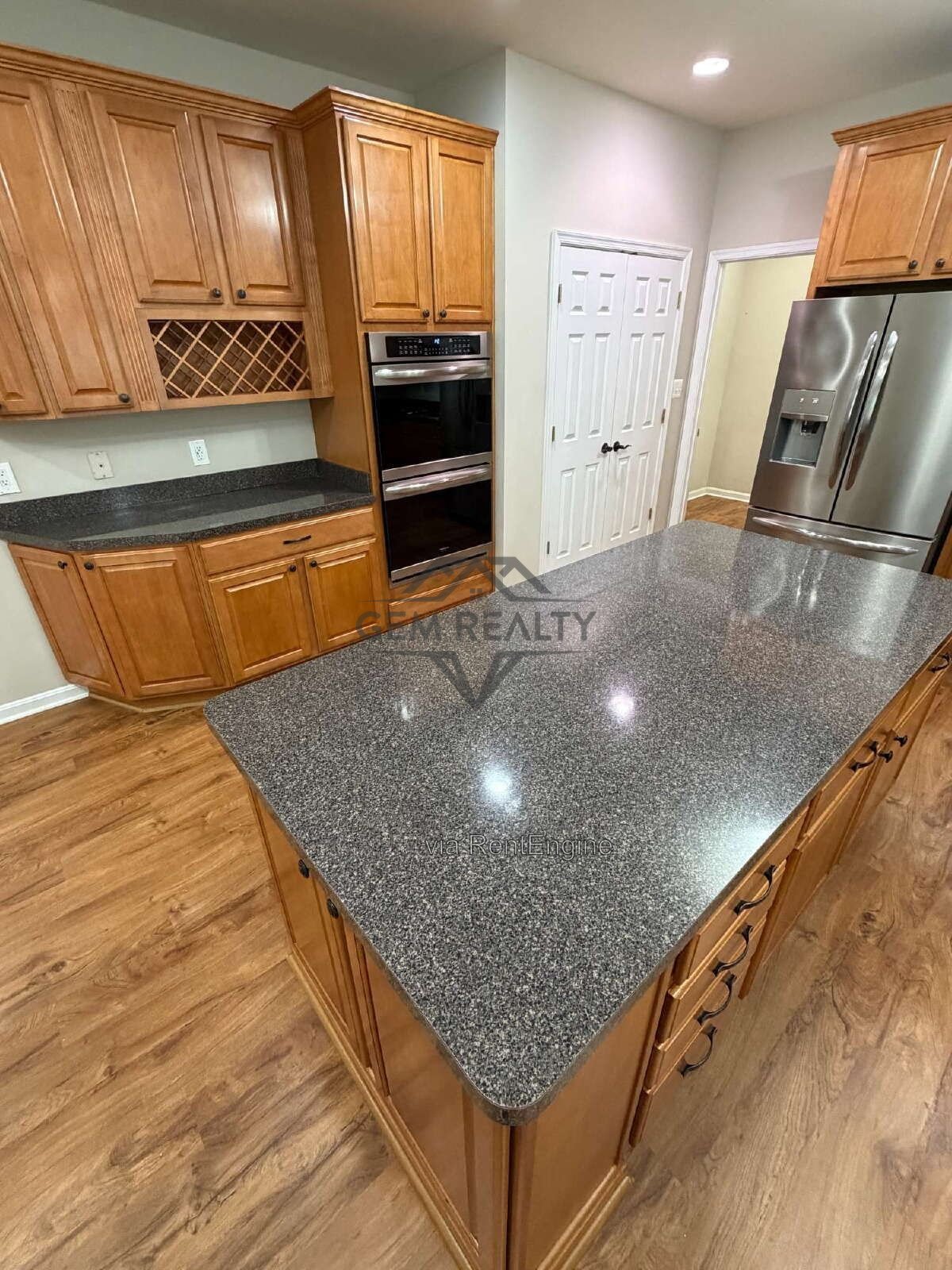 Luxurious, two level. 5-Bed Oasis with 4.5 Baths & Expansive 3,745 Sq Ft at 10410 Silver Creek Court! property image