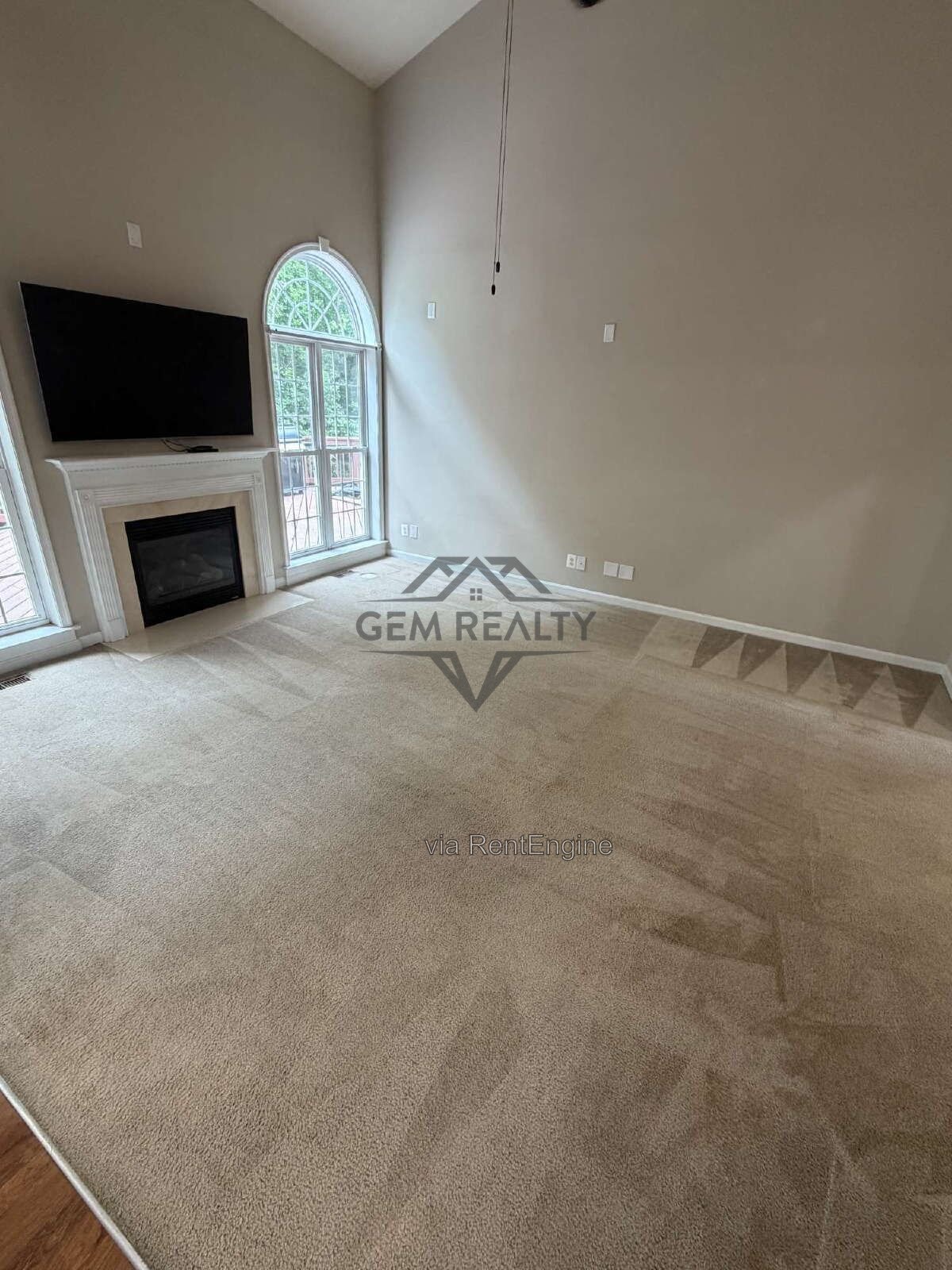 Luxurious, two level. 5-Bed Oasis with 4.5 Baths & Expansive 3,745 Sq Ft at 10410 Silver Creek Court! property image