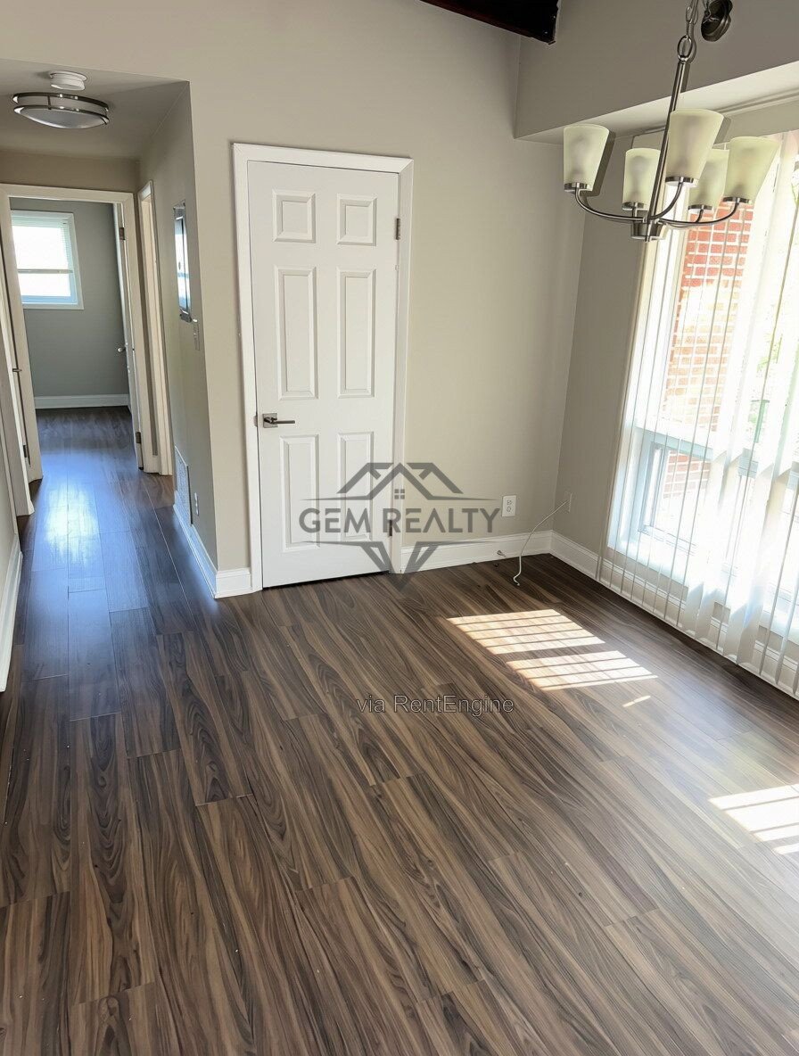 Cozy 2BR/1BA + Den Condo in the Heart of Woodbridge – Available NOW! property image