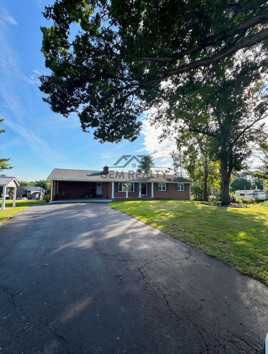 4 Bedroom | 3 Bath | Brick Home on 1.5 Acres | No HOA property image