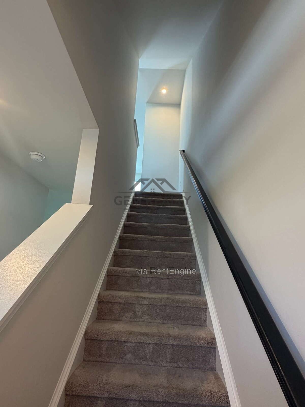 Spacious 3BR/3.5BA Townhome w/ Finished Basement, Deck & 2 Reserved Spaces – Fredericksburg property image
