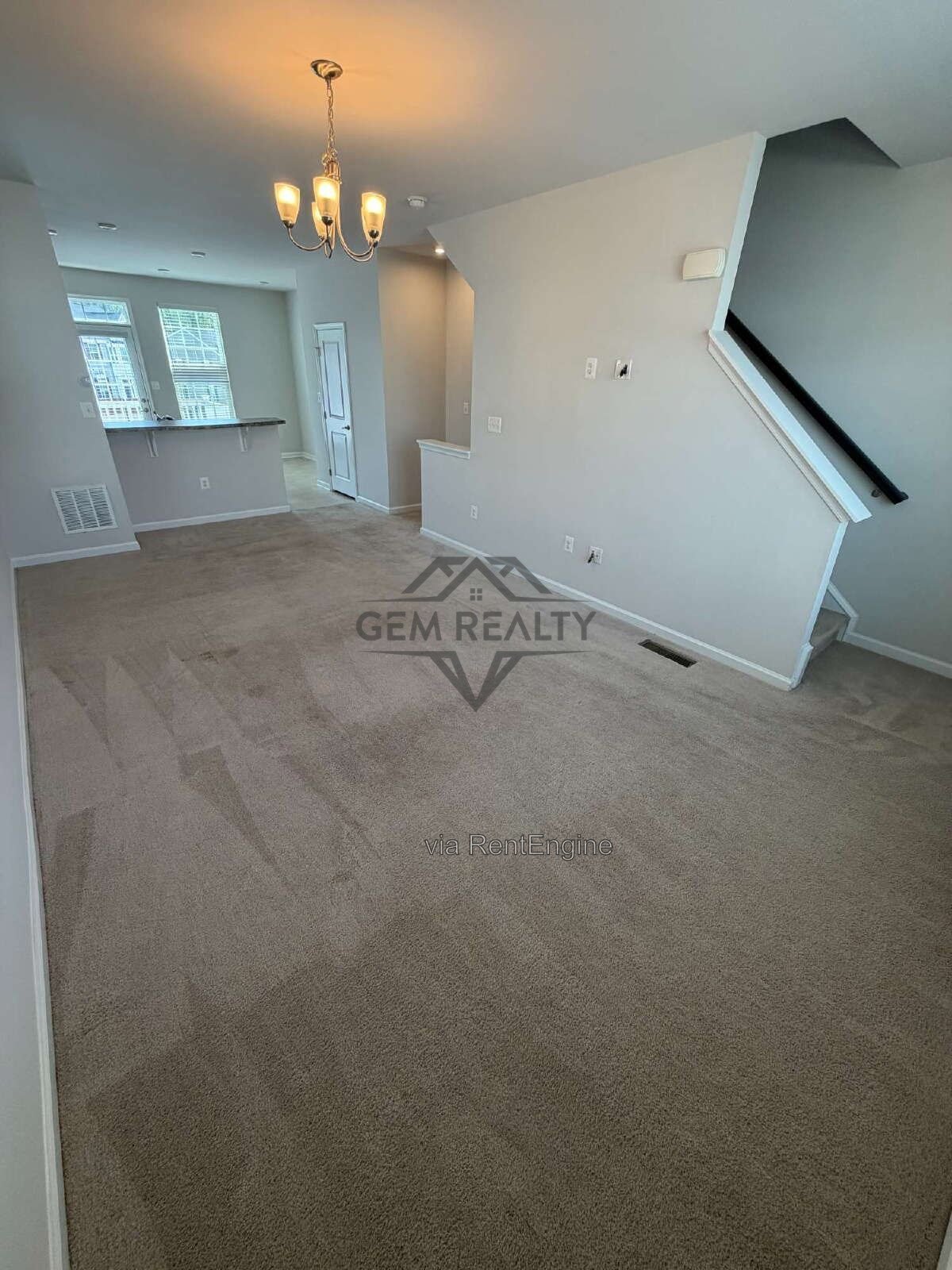 Spacious 3BR/3.5BA Townhome w/ Finished Basement, Deck & 2 Reserved Spaces – Fredericksburg property image