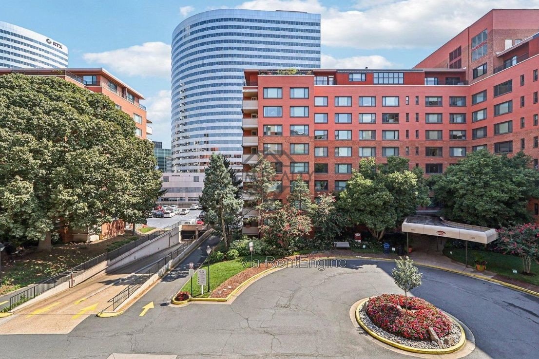 Charming Studio in River Place West – Arlington, VA property image