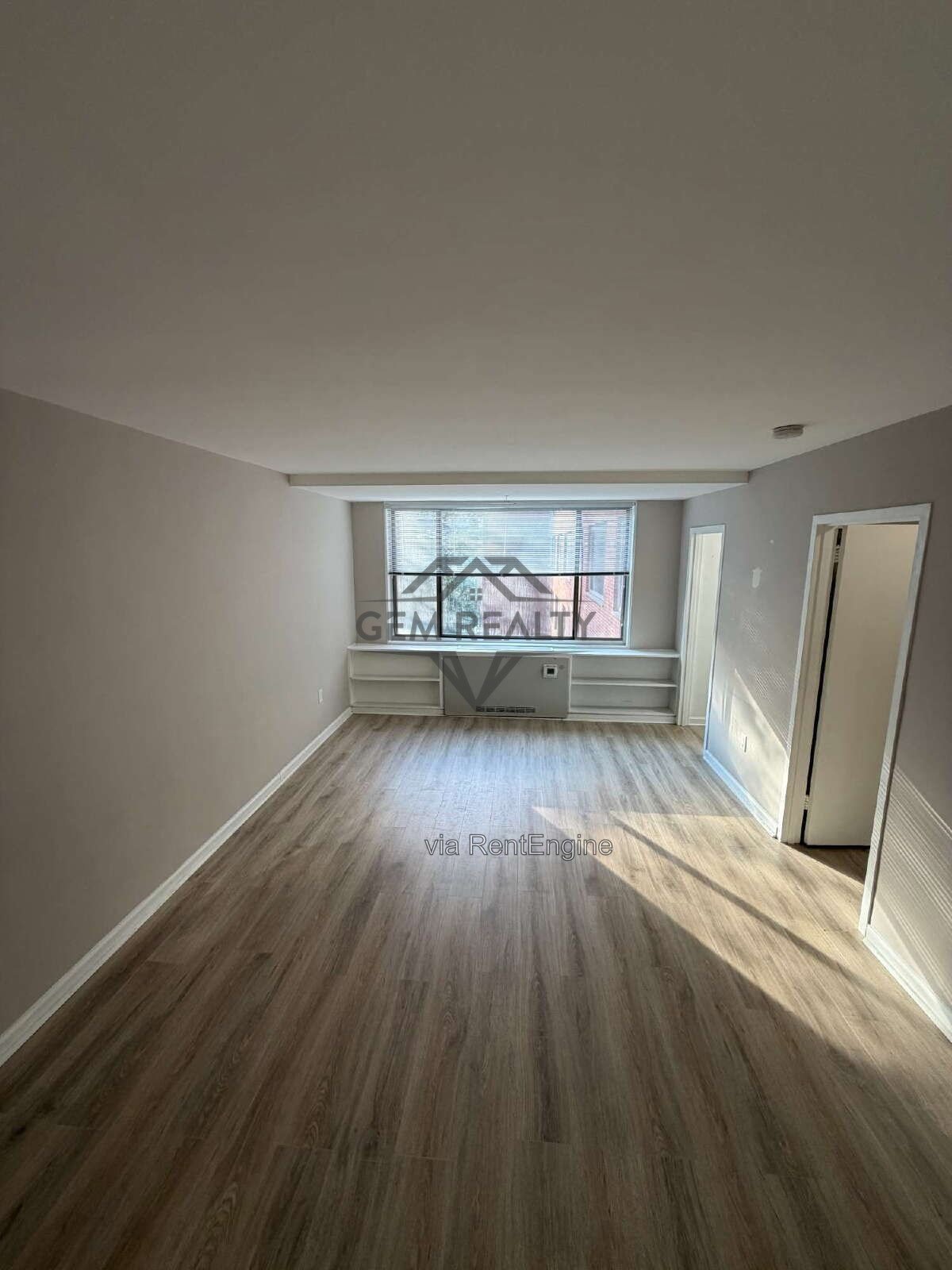 Charming Studio in River Place West – Arlington, VA property image