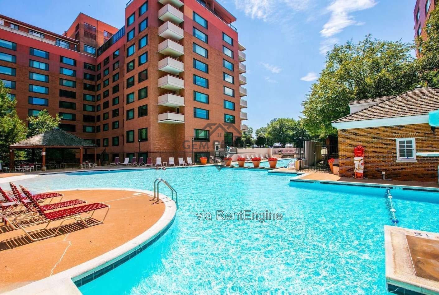 Charming Studio in River Place West – Arlington, VA property image