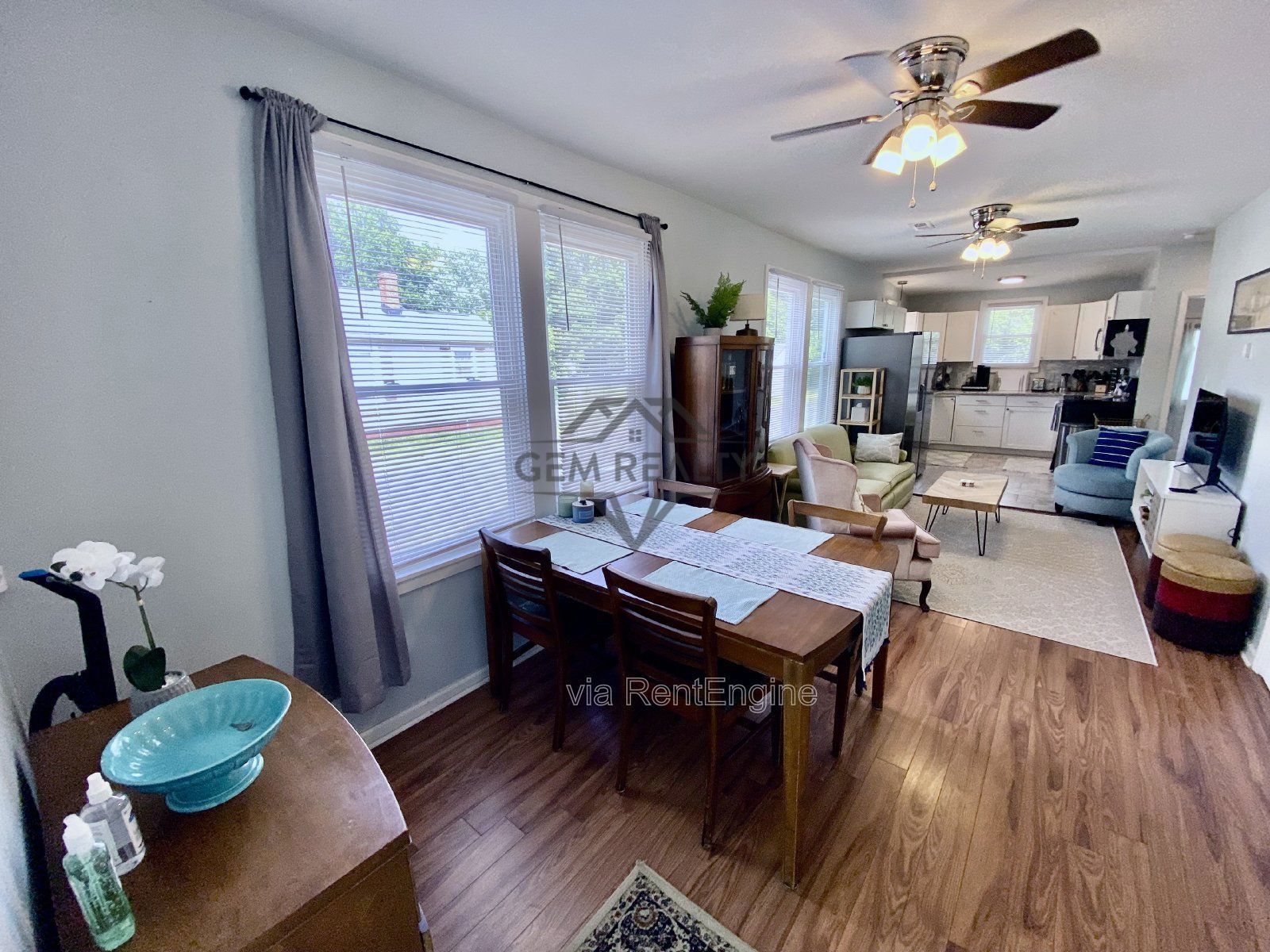 Charming Fully Furnished Cottage in the City – 3100 Stockton St property image