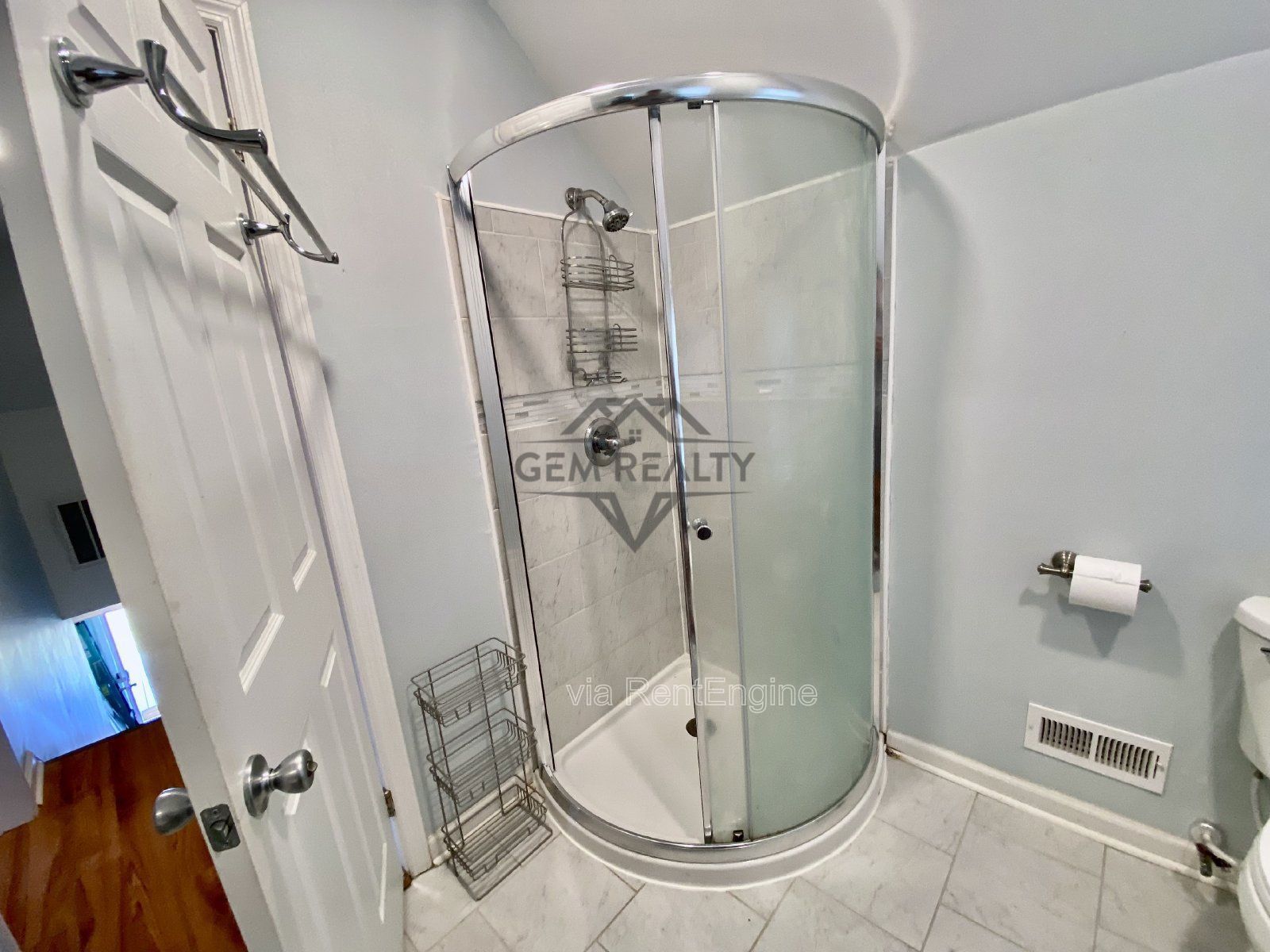 Charming Fully Furnished Cottage in the City – 3100 Stockton St property image