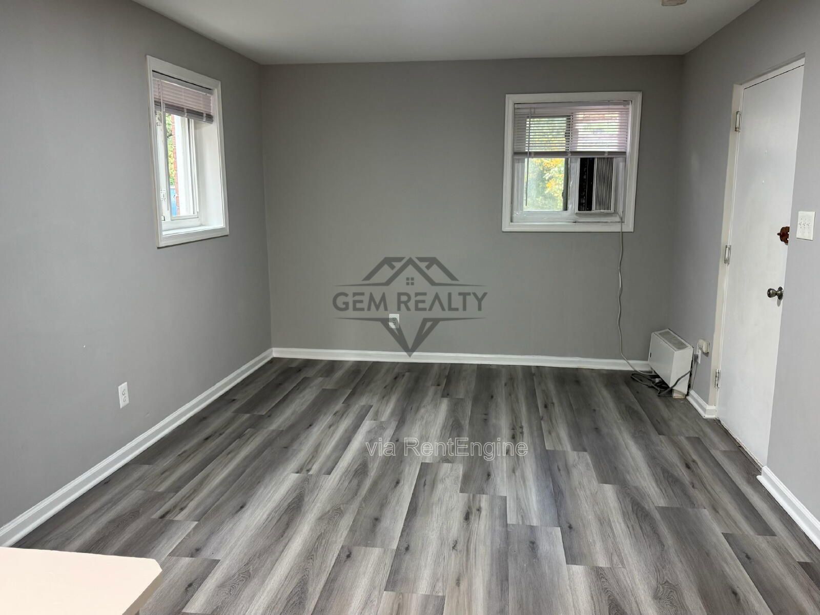 Studio Apartment in Convenient Woodbridge Location - Friendship Place Apartments property image