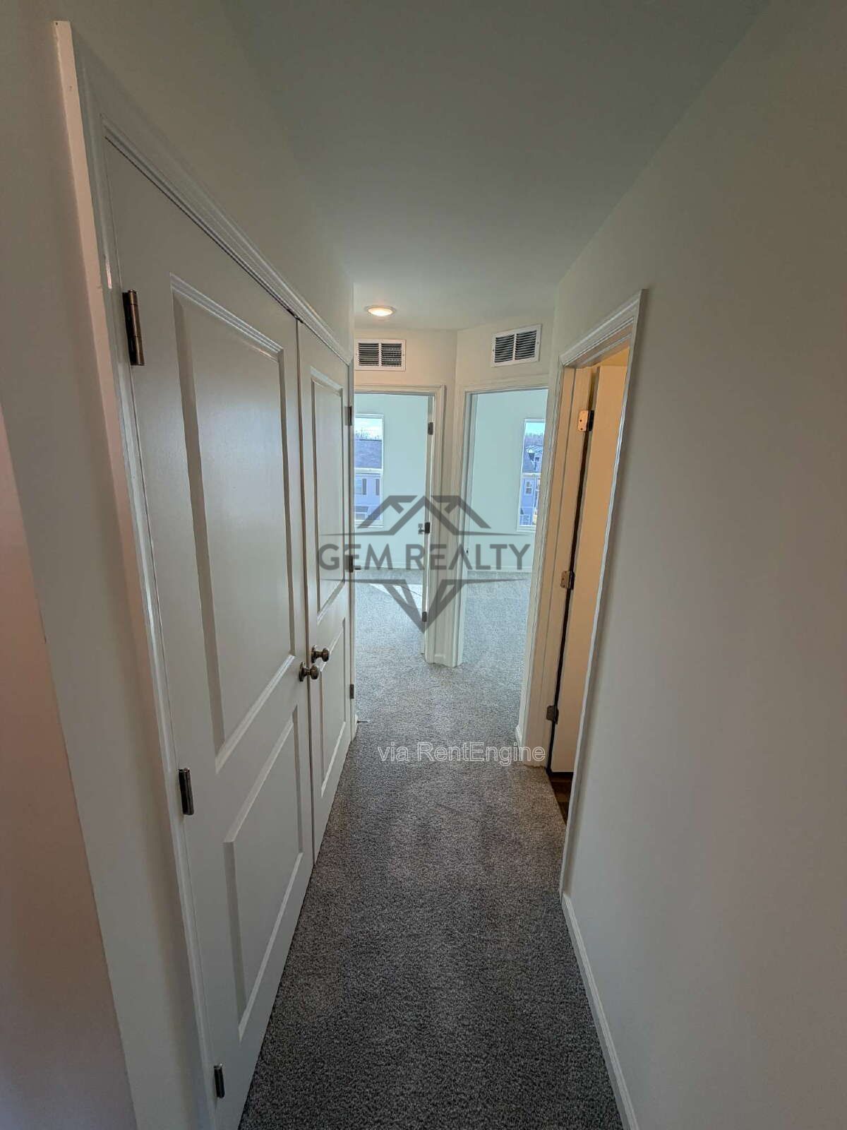 **MOVE-IN SPECIAL** $500 off the first months rent

Beautiful townhouse at Aspire at Wilderness Shores property image