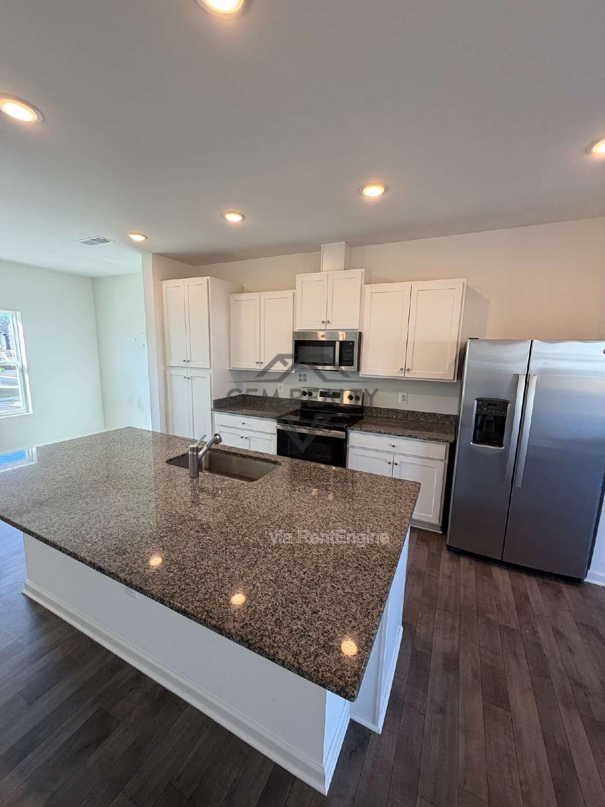 **MOVE-IN SPECIAL** $500 off the first months rent

Beautiful townhouse at Aspire at Wilderness Shores property image