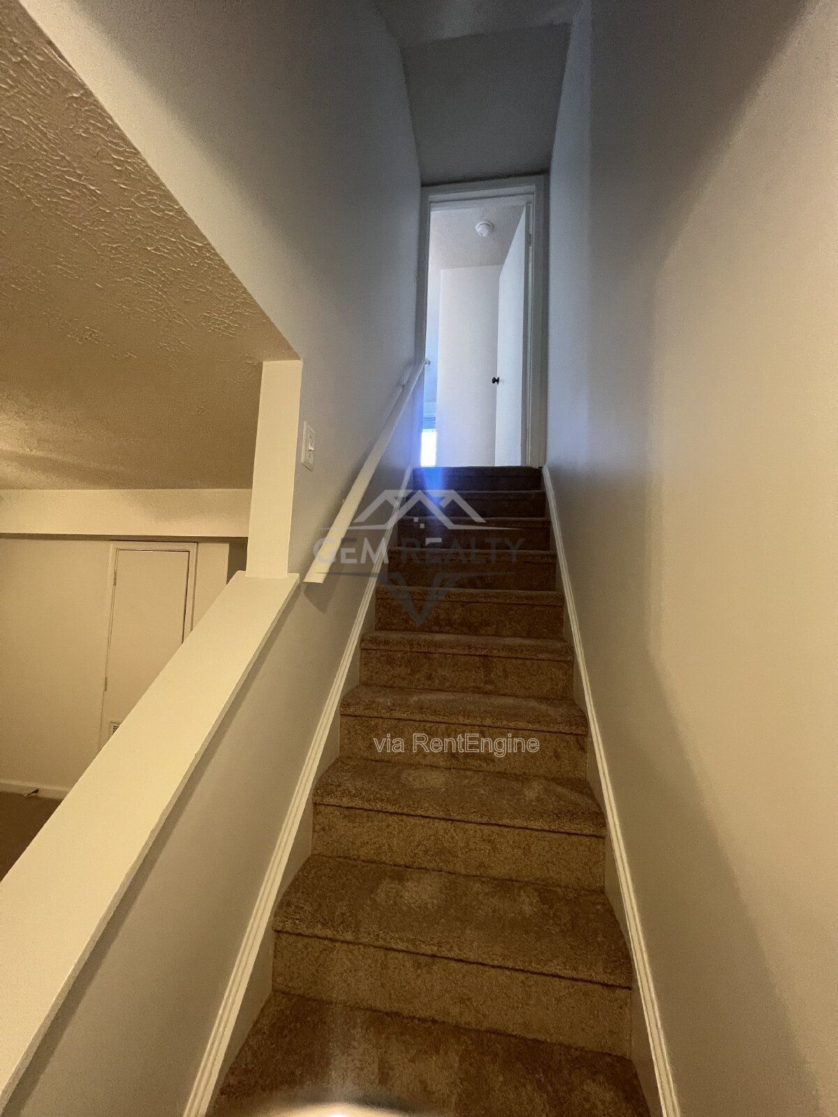 Charming 3-Level Townhome in Prime North Stafford Location property image