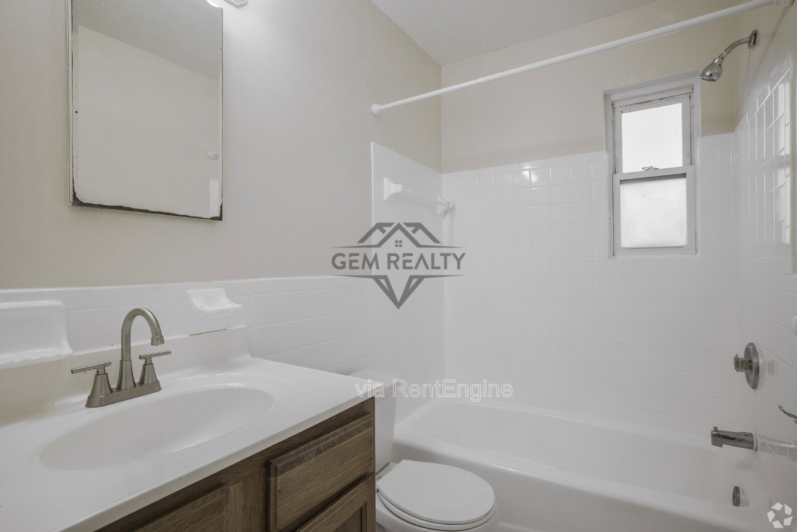 2 Bedroom Apartment in Convenient Woodbridge Location – Friendship Place Apartments property image