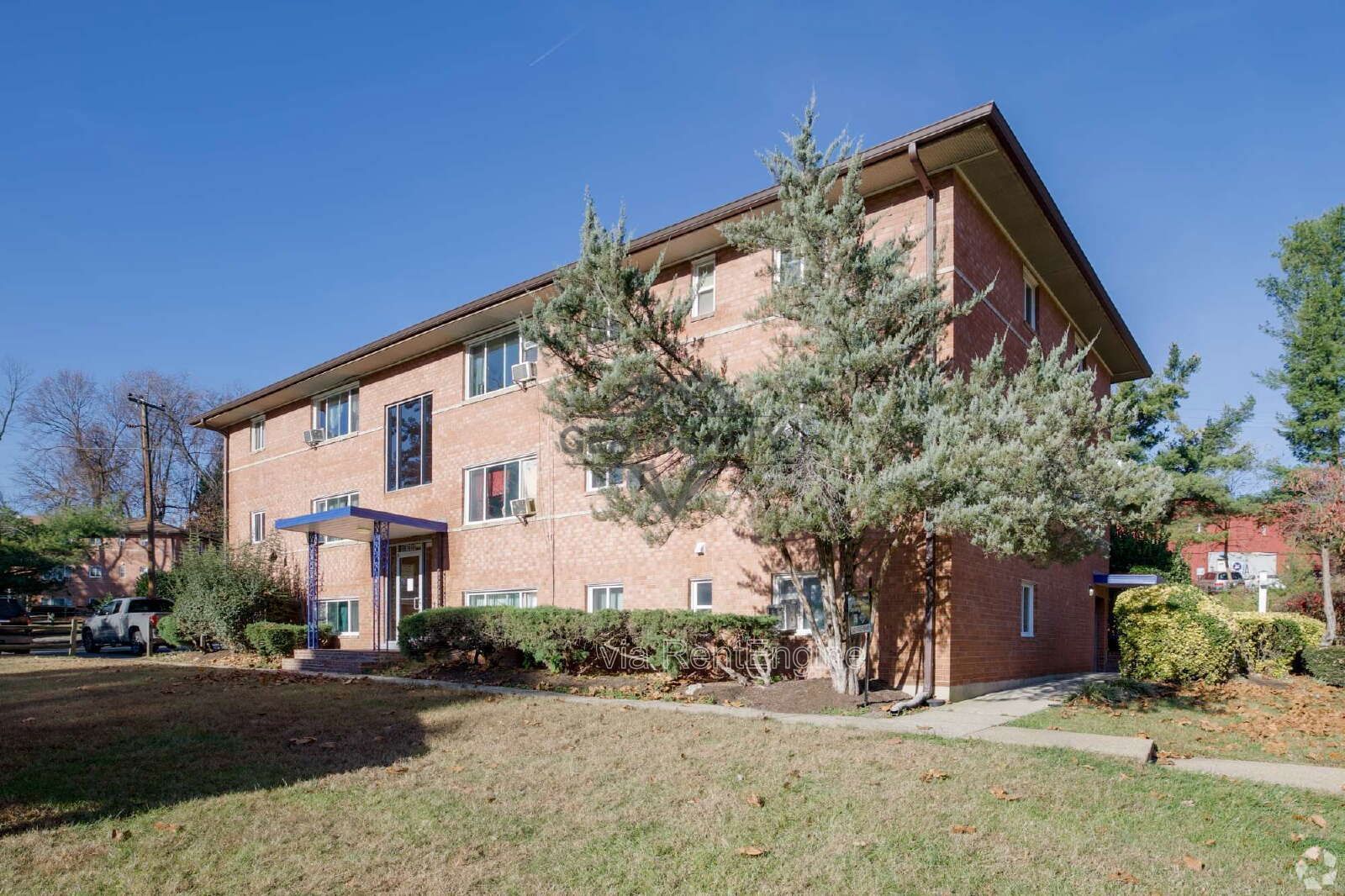 1 Bedroom Apartment in Convenient Woodbridge Location – Friendship Place Apartments property image