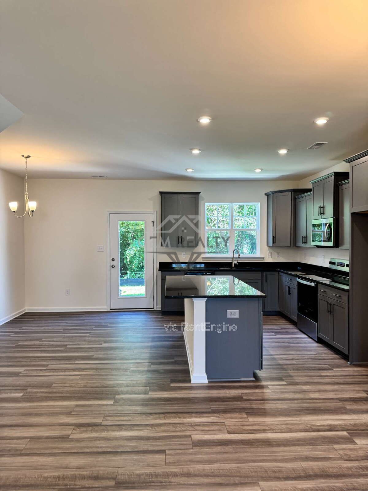 Brand New 3-Bedroom Townhome for Rent in The Glens at Scott Place property image