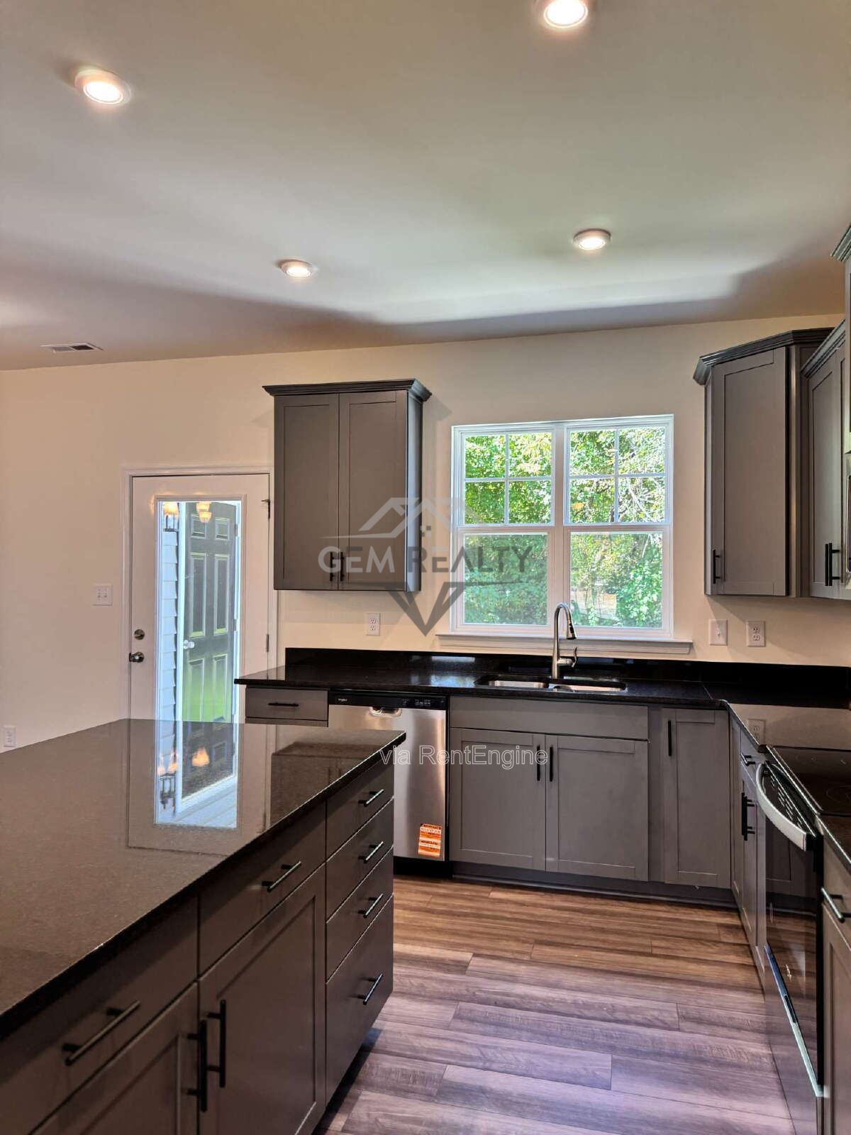 Brand New 3-Bedroom Townhome for Rent in The Glens at Scott Place property image