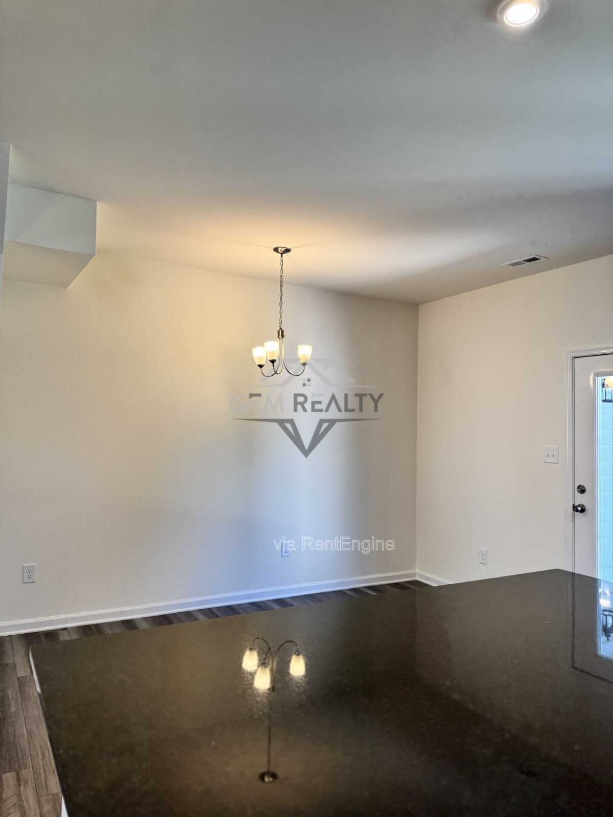 Brand New 3-Bedroom Townhome for Rent in The Glens at Scott Place property image