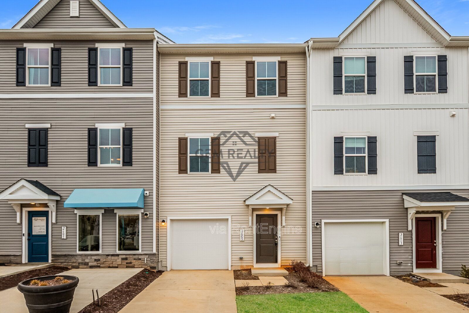 **MOVE-IN SPECIAL** $250 off the first months rent

Beautiful townhouse at Aspire at Wilderness Shores property image